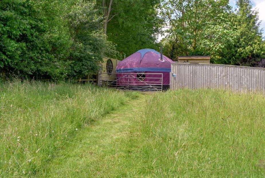 Orchard View Yurt & Hot Tub Somerset เวสตัน-ซูเปอร์-แมร์ ภายนอก รูปภาพ